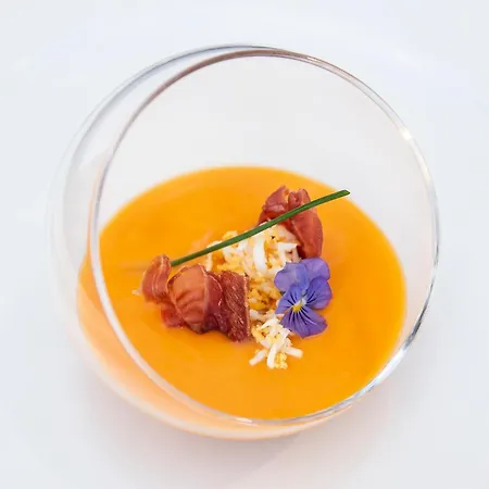 By Pierre & 4* Granada