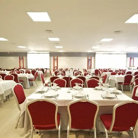 By Pierre & Ξενοδοχείο 4*