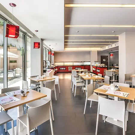 Ξενοδοχείο By Pierre &