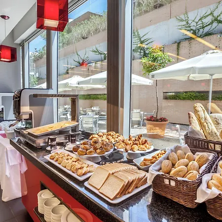 Ξενοδοχείο By Pierre &