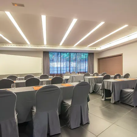 By Pierre & Ξενοδοχείο 4*