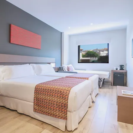 By Pierre & Γρανάδα