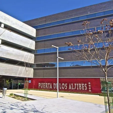 By Pierre & 4* Granada