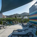 Hotel By Pierre &