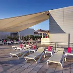 By Pierre & Hotel Granada