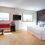 By Pierre & Hotel