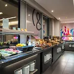 By Pierre & Hotel