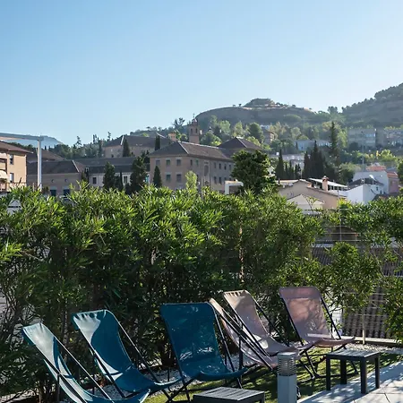 Hotel By Pierre & 4*
