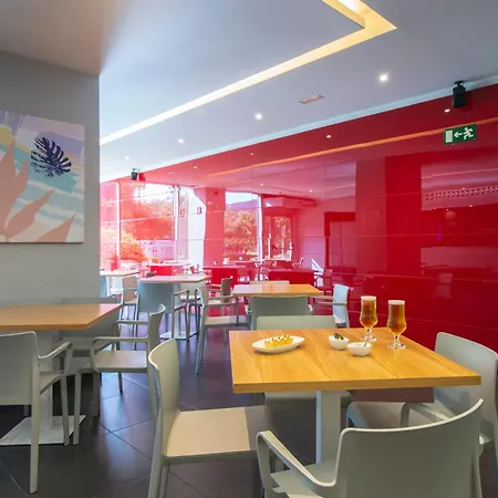 Hotel By Pierre & 4*