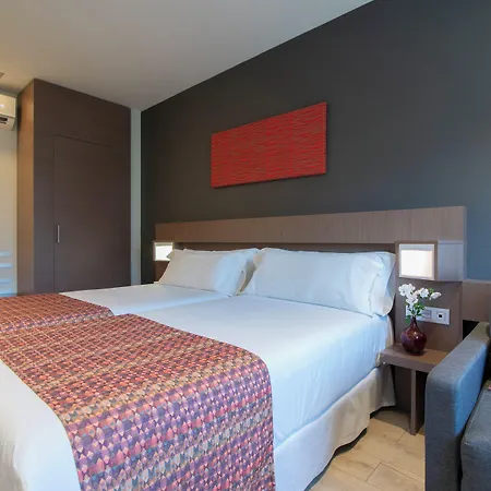 By Pierre & Otel