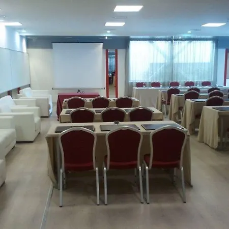 By Pierre & Hotel Granada