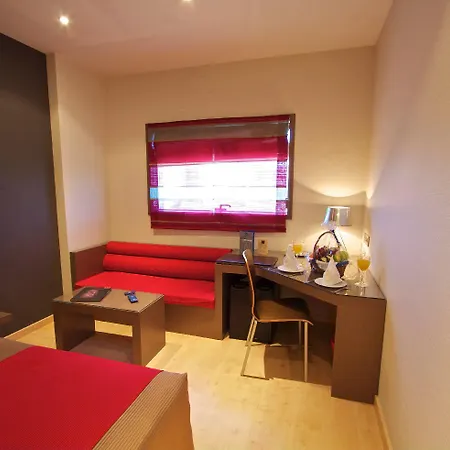 Otel By Pierre & 4*