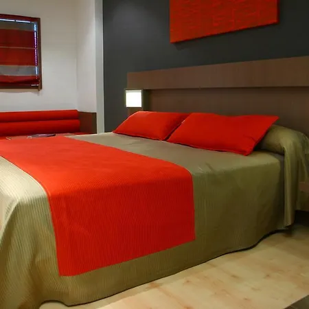 By Pierre & 4* Granada