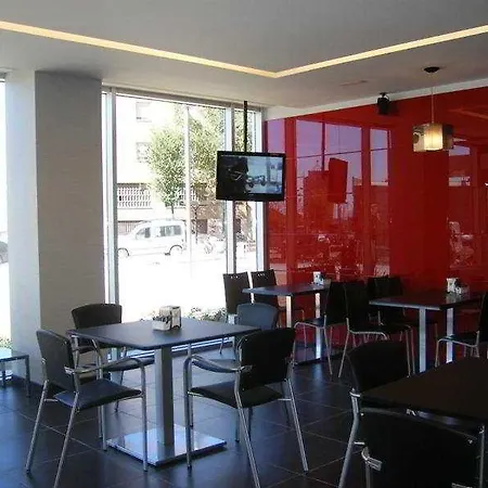 Hotel By Pierre & 4*