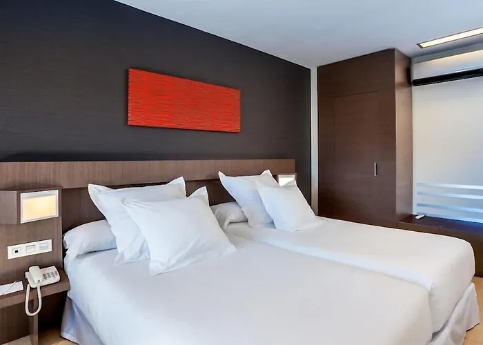 By Pierre & 4* Granada