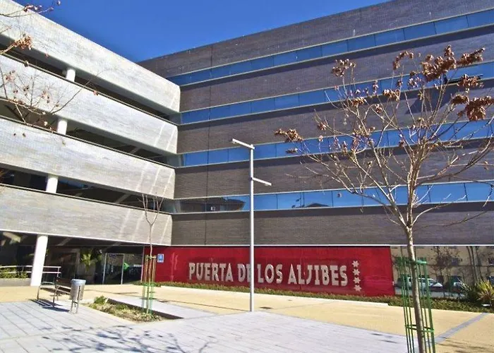 By Pierre & 4* Granada