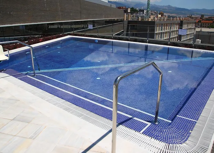 Otel By Pierre & 4*